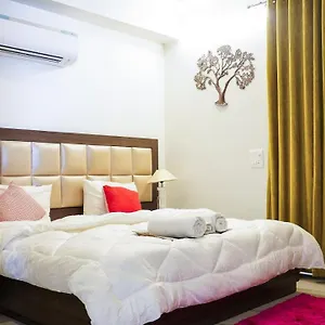 lime-tree-hospitality-2-bhk-serviced-apartment-near.top-gurgaonhotels.com/